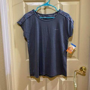 Columbia small gray short sleeved tee